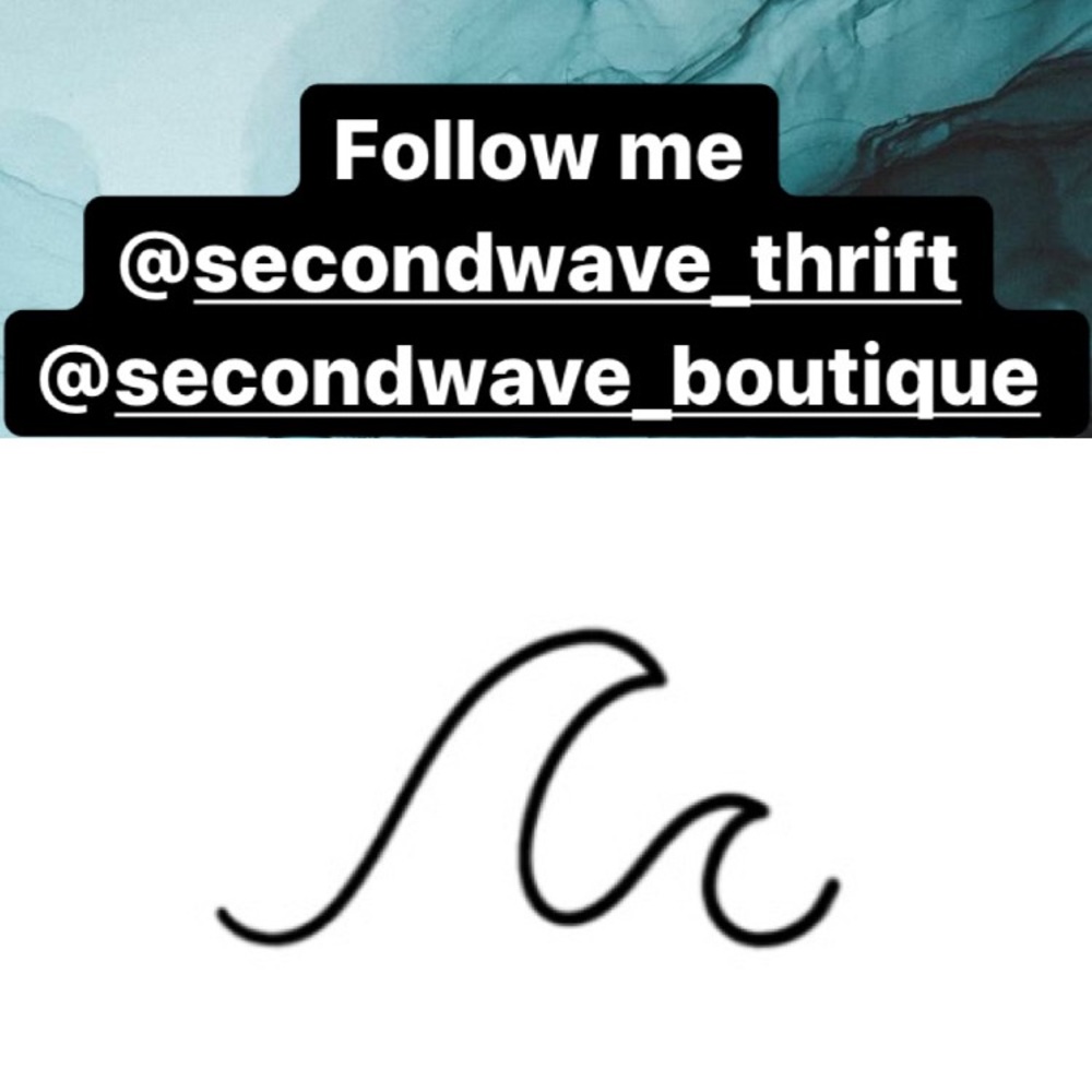 Go follow💙🤍🌊
